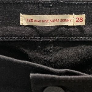 Levi’s 720 high rise super skinny